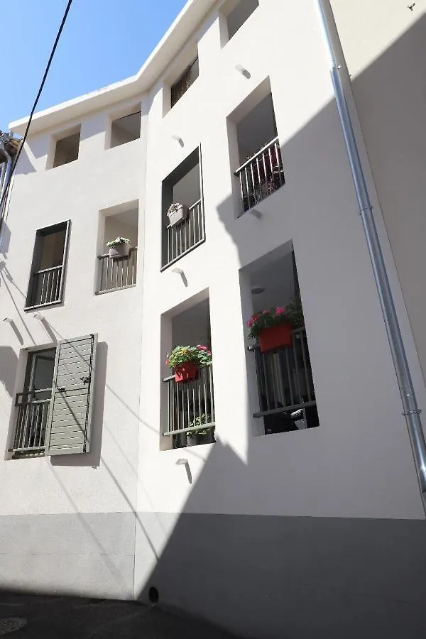 Appartement Et Garage Au Coeur De L'Isle
