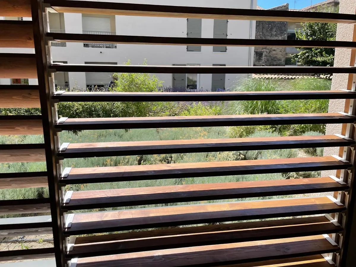 Appartement Et Garage Au Coeur De L'Isle 0*, LʼIsle-sur-la-Sorgue Frankrijk